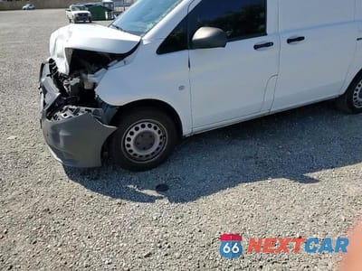 Zdjęcie 15 z 16 samochodu: 2020 MERCEDES-BENZ METRIS VIN:W1YV0BEY9L3753296 - miniatura