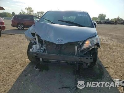 Zdjęcie 15 z 16 samochodu: 2015 TOYOTA SIENNA XLE VIN:5TDYK3DC2FS648688 - miniatura