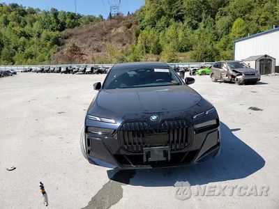 Zdjęcie 13 z 15 samochodu: 2023 BMW 760 XI VIN:WBA33EJ09PCM38862 - miniatura
