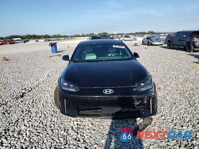 Zdjęcie 13 z 14 samochodu: 2023 HYUNDAI IONIQ 6 SEL VIN:KMHM34AA6PA046147 - miniatura