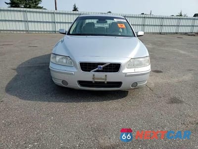 Zdjęcie 13 z 13 samochodu: 2005 VOLVO S60 T5 VIN:YV1RS547552456510 - miniatura