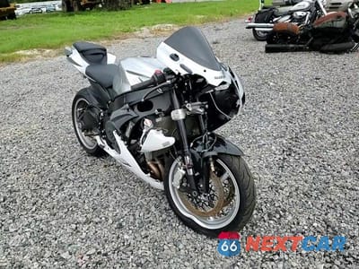 Zdjęcie 9 z 9 samochodu: 2018 SUZUKI GSX-R600 VIN:JS1GN7FAXJ2100941 - miniatura