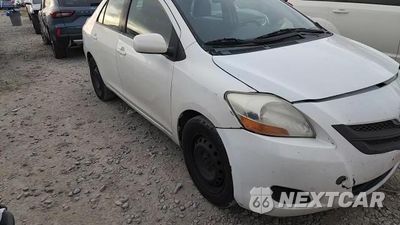 Zdjęcie 13 z 14 samochodu: 2007 TOYOTA YARIS VIN:JTDBT923971052193 - miniatura