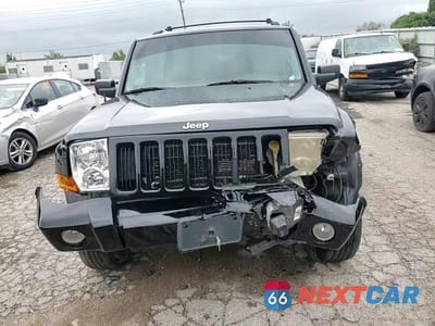 Zdjęcie 14 z 15 samochodu: 2006 JEEP COMMANDER LIMITED VIN:1J8HG48N26C275374 - miniatura