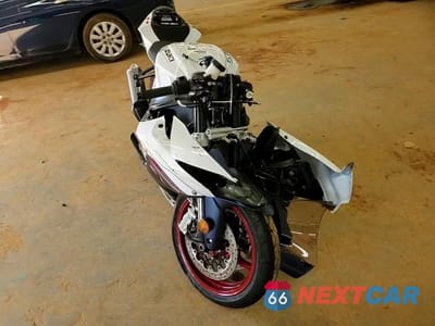 Zdjęcie 10 z 10 samochodu: 2025 SUZUKI GSX-R600 VIN:JS1GN7FA1S7101710 - miniatura