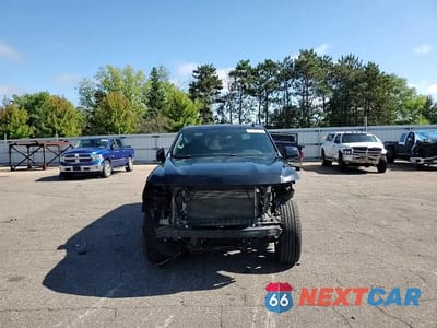 Zdjęcie 15 z 15 samochodu: 2022 CHEVROLET SUBURBAN K1500 RST VIN:1GNSKEKD2NR107996 - miniatura