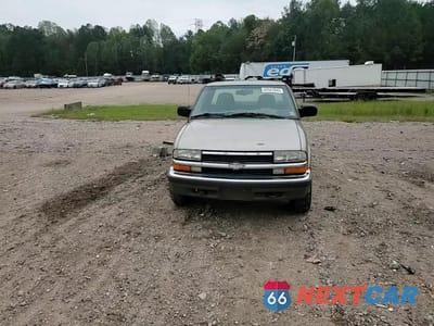 Zdjęcie 13 z 14 samochodu: 1999 CHEVROLET S TRUCK S10 VIN:1GCDT19X2XK167568 - miniatura