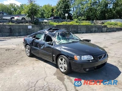 Zdjęcie 13 z 13 samochodu: 2006 VOLVO S60 R VIN:YV1RH527062516020 - miniatura