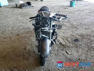 Zdjęcie 10 z 10 samochodu: 2023 SUZUKI GSX1300 RR VIN:JS1EJ11D3P7100146 - miniatura