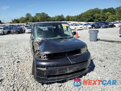 Zdjęcie 13 z 14 samochodu: 2005 TOYOTA SCION XB VIN:JTLKT324950194895 - miniatura