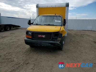 Zdjęcie 10 z 14 samochodu: 2017 GMC SAVANA CUTAWAY G3500 VIN:1GD37TCG9H1905499 - miniatura