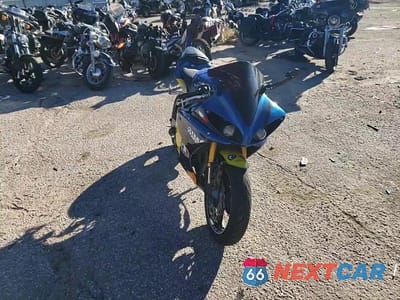 Zdjęcie 10 z 10 samochodu: 2011 YAMAHA YZFR1 VIN:JYARN23E7BA009816 - miniatura