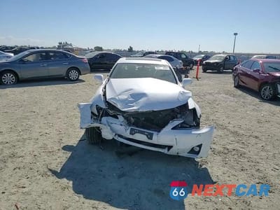 Zdjęcie 10 z 14 samochodu: 2011 LEXUS IS 250 VIN:JTHBF5C2XB5132253 - miniatura