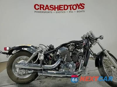 Zdjęcie 11 z 11 samochodu: 2005 HONDA VT750 C VIN:JH2RC440X5M802305 - miniatura