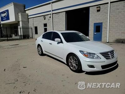Zdjęcie 13 z 14 samochodu: 2010 HYUNDAI GENESIS VIN:KMHGC4DF2AU092519 - miniatura