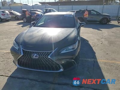 Zdjęcie 13 z 15 samochodu: 2022 LEXUS ES 300H BASE VIN:58ADA1C14NU021074 - miniatura