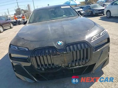 Zdjęcie 14 z 15 samochodu: 2023 BMW 760 XI VIN:WBA33EJ05PCN11130 - miniatura