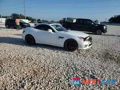 Zdjęcie 13 z 14 samochodu: 2015 MERCEDES-BENZ SLK 250 VIN:WDDPK4HA6FF109653 - miniatura