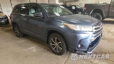 Zdjęcie 14 z 16 samochodu: 2017 TOYOTA HIGHLANDER SE VIN:5TDJZRFH6HS522247 - miniatura