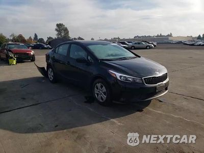 Zdjęcie 13 z 15 samochodu: 2017 KIA FORTE LX VIN:3KPFK4A78HE016019 - miniatura