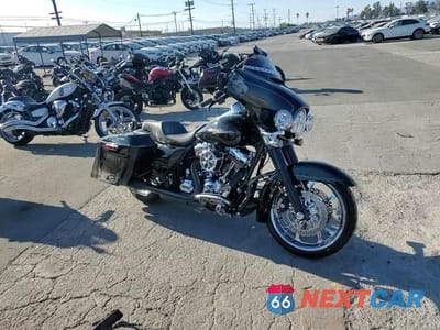 Zdjęcie 10 z 10 samochodu: 2016 HARLEY-DAVIDSON FLHXS STREET GLIDE SPECIAL VIN:1HD1KRM37GB629212 - miniatura