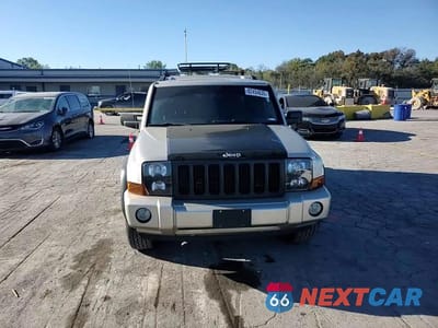 Zdjęcie 14 z 15 samochodu: 2008 JEEP COMMANDER SPORT VIN:1J8HG48K78C114639 - miniatura