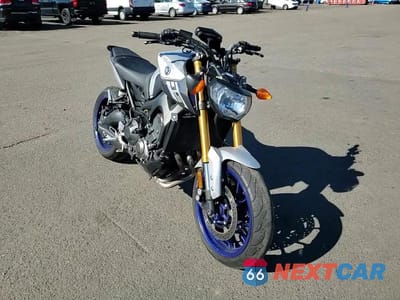 Zdjęcie 9 z 9 samochodu: 2015 YAMAHA FZ09 VIN:JYARN33E4FA005878 - miniatura