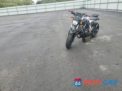 Zdjęcie 10 z 10 samochodu: 2015 YAMAHA FZ07 VIN:JYARM06E6FA004471 - miniatura