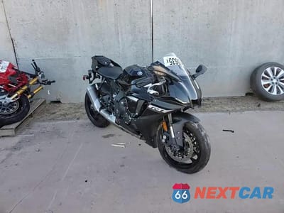 Zdjęcie 10 z 10 samochodu: 2024 YAMAHA YZFR1 VIN:JYARN66E5RA004093 - miniatura
