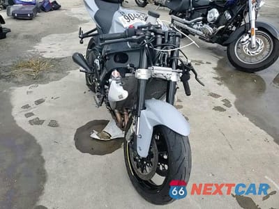 Zdjęcie 10 z 10 samochodu: 2022 SUZUKI GSX-R600 VIN:JS1GN7FAXN7100320 - miniatura