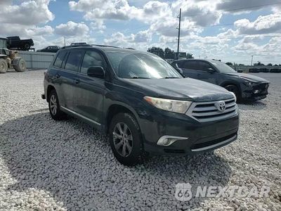 Zdjęcie 14 z 15 samochodu: 2013 TOYOTA HIGHLANDER BASE VIN:5TDBK3EH0DS250862 - miniatura