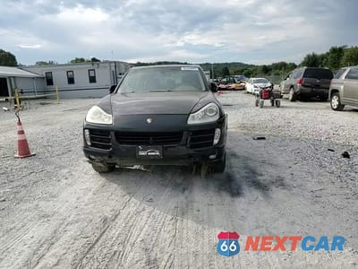 Zdjęcie 14 z 15 samochodu: 2010 PORSCHE CAYENNE VIN:WP1AA2AP1ALA05098 - miniatura