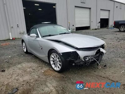 Zdjęcie 14 z 15 samochodu: 2004 BMW Z4 2.5 VIN:4USBT33564LR68577 - miniatura