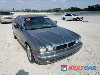 Zdjęcie 13 z 13 samochodu: 2004 JAGUAR XJ8 VIN:SAJWA71C94SG25357 - miniatura