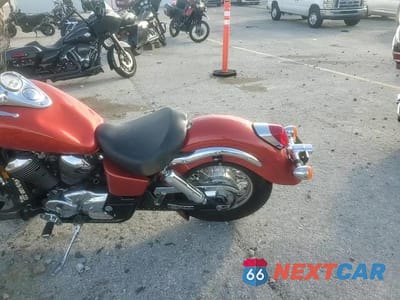 Zdjęcie 10 z 10 samochodu: 2003 HONDA VT750 CDD VIN:JH2RC44F83M102929 - miniatura