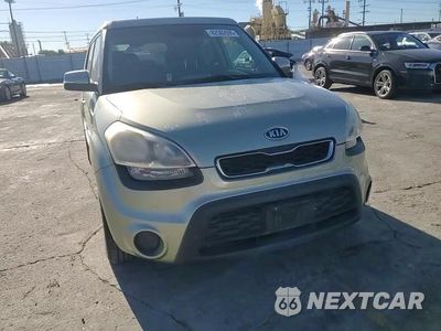 Zdjęcie 14 z 15 samochodu: 2012 KIA SOUL + VIN:KNDJT2A60C7415499 - miniatura