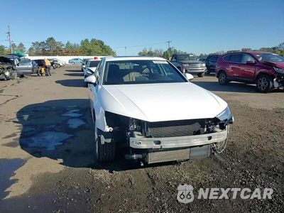 Zdjęcie 13 z 14 samochodu: 2017 AUDI A4 PREMIUM VIN:WAUANAF49HN028705 - miniatura
