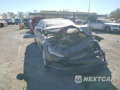 Zdjęcie 14 z 14 samochodu: 2017 VOLVO S90 T5 MOMENTUM VIN:YV1102AK2H1007113 - miniatura