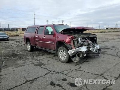 Zdjęcie 13 z 13 samochodu: 2014 GMC SIERRA K3500 DENALI VIN:1GT426E89EF147578 - miniatura