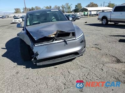 Zdjęcie 13 z 14 samochodu: 2026 TESLA MODEL Y VIN:7SAYGDED9TF386962 - miniatura