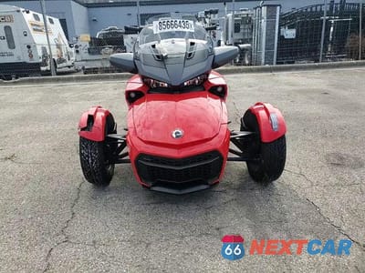 Zdjęcie 10 z 10 samochodu: 2022 CAN-AM SPYDER ROADSTER F3-T VIN:2BXREDD26NV002237 - miniatura