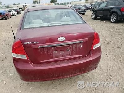 Zdjęcie 13 z 14 samochodu: 2007 KIA SPECTRA EX VIN:KNAFE122175428508 - miniatura