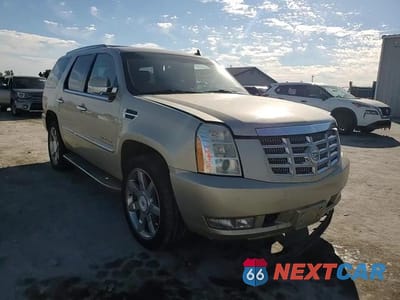 Zdjęcie 14 z 15 samochodu: 2013 CADILLAC ESCALADE LUXURY VIN:1GYS4BEF3DR145843 - miniatura