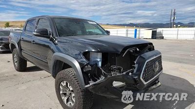 Zdjęcie 14 z 16 samochodu: 2018 TOYOTA TACOMA DOUBLE CAB VIN:5TFCZ5AN3JX139090 - miniatura