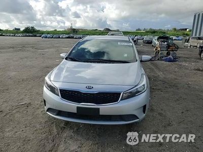 Zdjęcie 14 z 16 samochodu: 2017 KIA FORTE LX VIN:3KPFK4A74HE152633 - miniatura