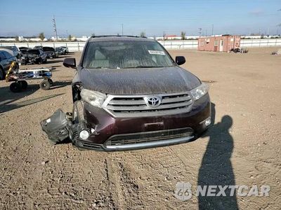 Zdjęcie 13 z 13 samochodu: 2013 TOYOTA HIGHLANDER LIMITED VIN:5TDYK3EH1DS127002 - miniatura