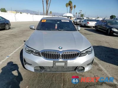 Zdjęcie 13 z 14 samochodu: 2019 BMW 330I VIN:WBA5R1C5XKAK09328 - miniatura