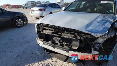 Zdjęcie 13 z 14 samochodu: 2019 GENESIS G90 ULTIMATE VIN:KMTF54JH1KU054122 - miniatura