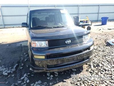 Zdjęcie 13 z 14 samochodu: 2006 TOYOTA SCION XB VIN:JTLKT324064115947 - miniatura