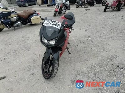 Zdjęcie 10 z 10 samochodu: 2010 KAWASAKI EX250 J VIN:JKAEXMJ19ADA63783 - miniatura